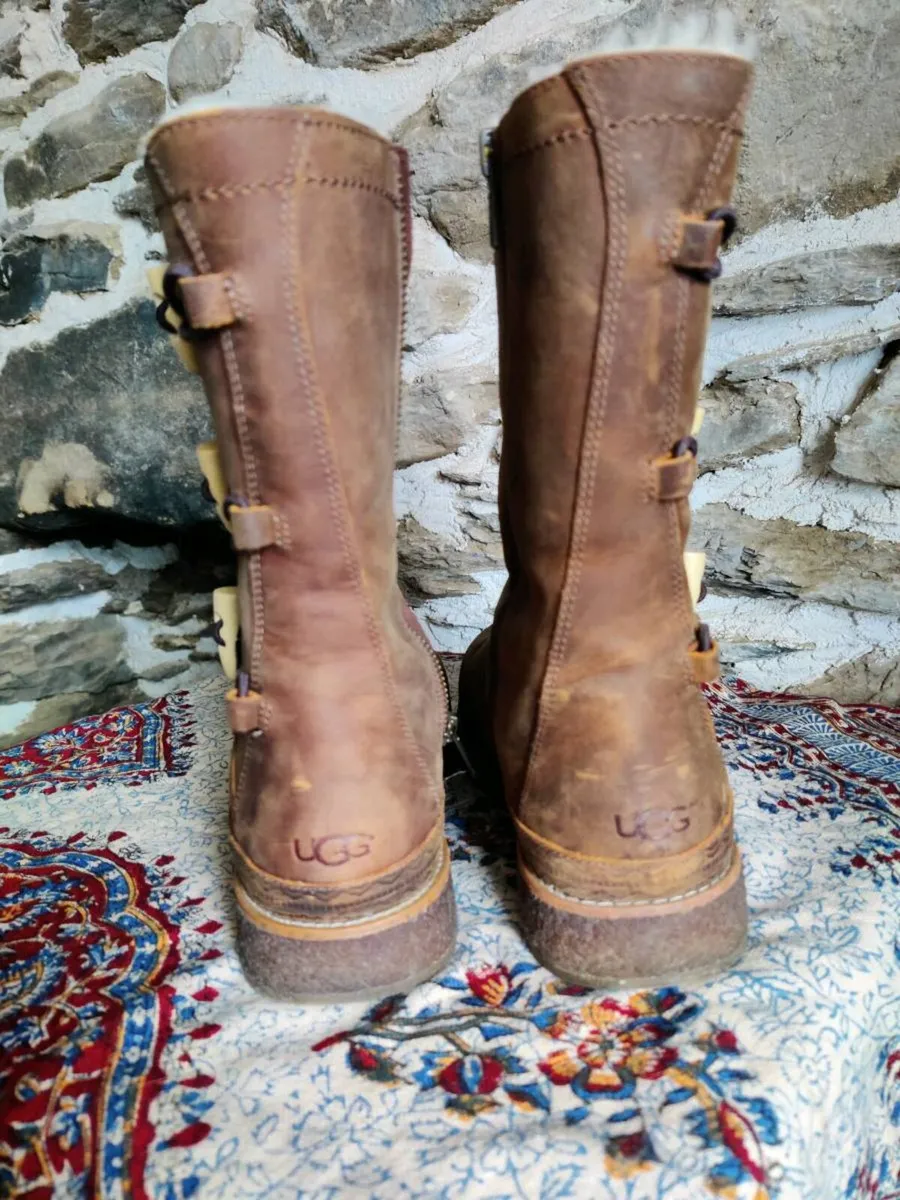 UGG Brown Suede Toggle Boots – UK 7.5 / EU 40 - Image 4