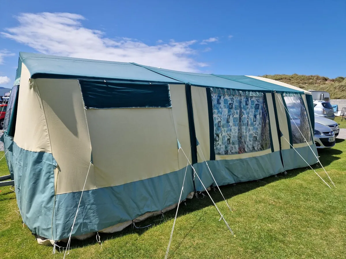 Conway Classic Trailer Tent with 2 Awnings - Image 4