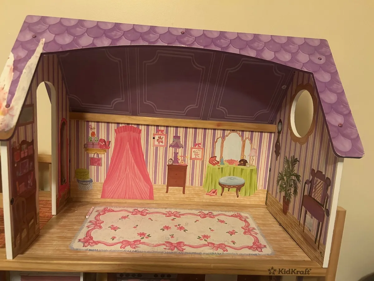 Dolls house - Image 2