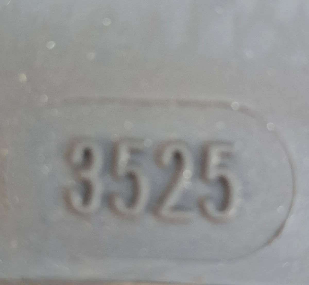 245/40/18 - Image 4