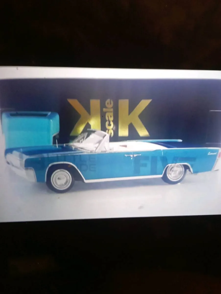KK 1-18 SCALE DIE-CAST LINCOLN COTTONTAIL CONVERTI - Image 2
