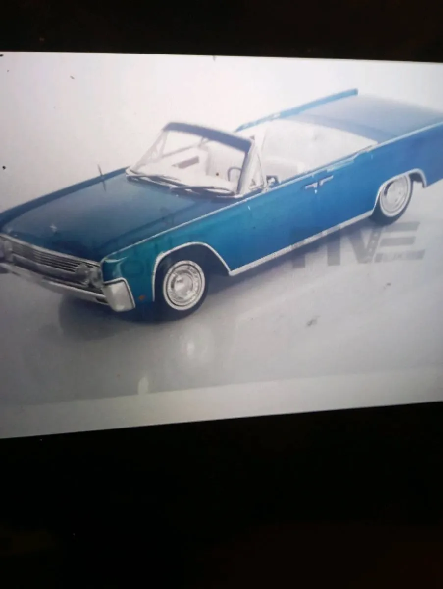 KK 1-18 SCALE DIE-CAST LINCOLN COTTONTAIL CONVERTI - Image 4