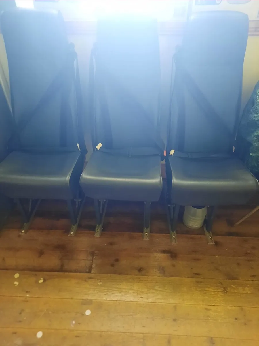 Crew cab van seats - Image 2