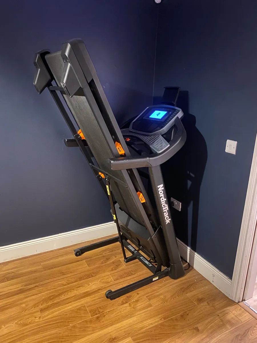 NordicTrack T12.0 Treadmill-22km/hr. V Good Cond - Image 2