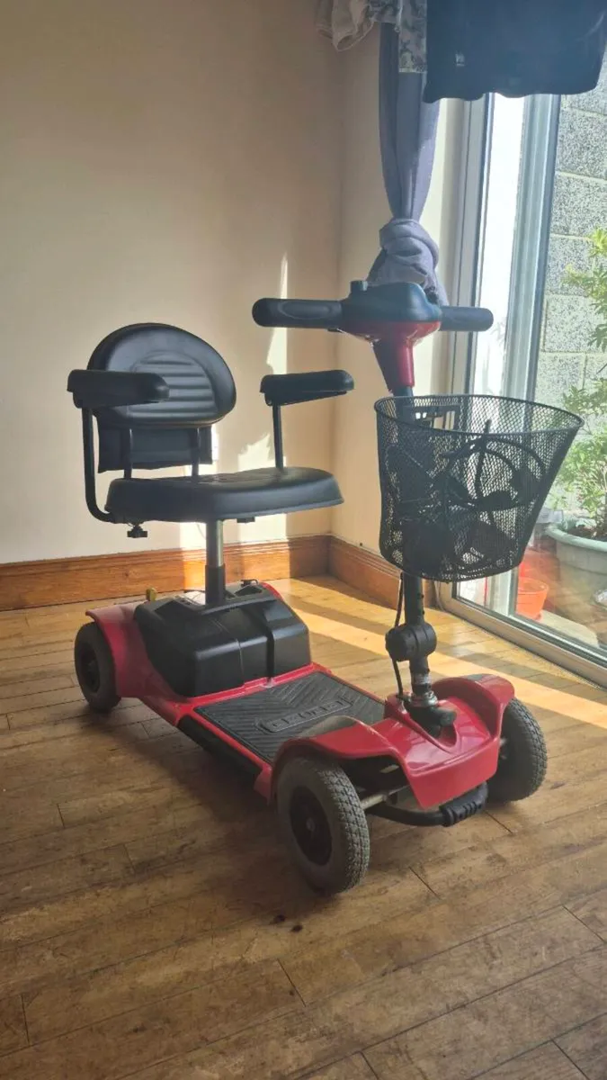 Mobility scooter - Image 1