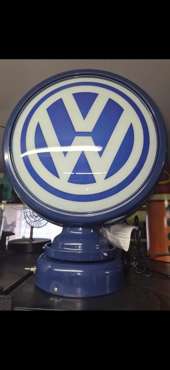 Volkswagen  light up globe - Image 1