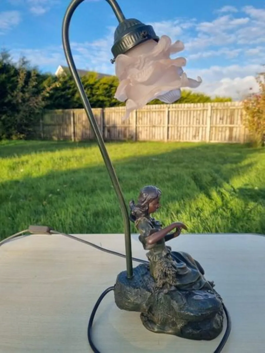 Figural lamp in the Art Nouveau style - Image 3