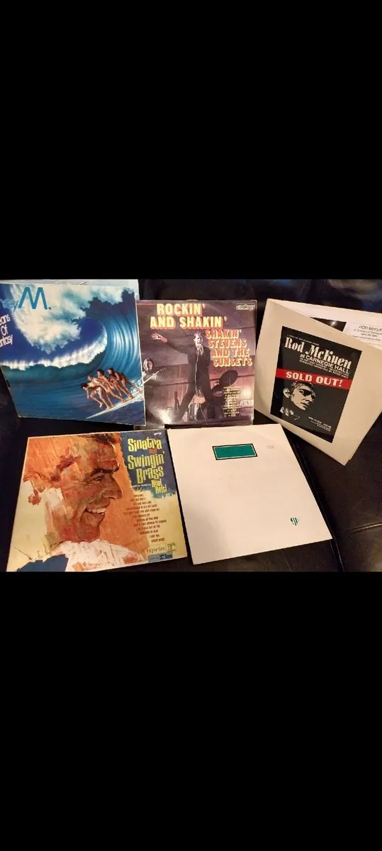 Mix of  Vinyls - Image 1