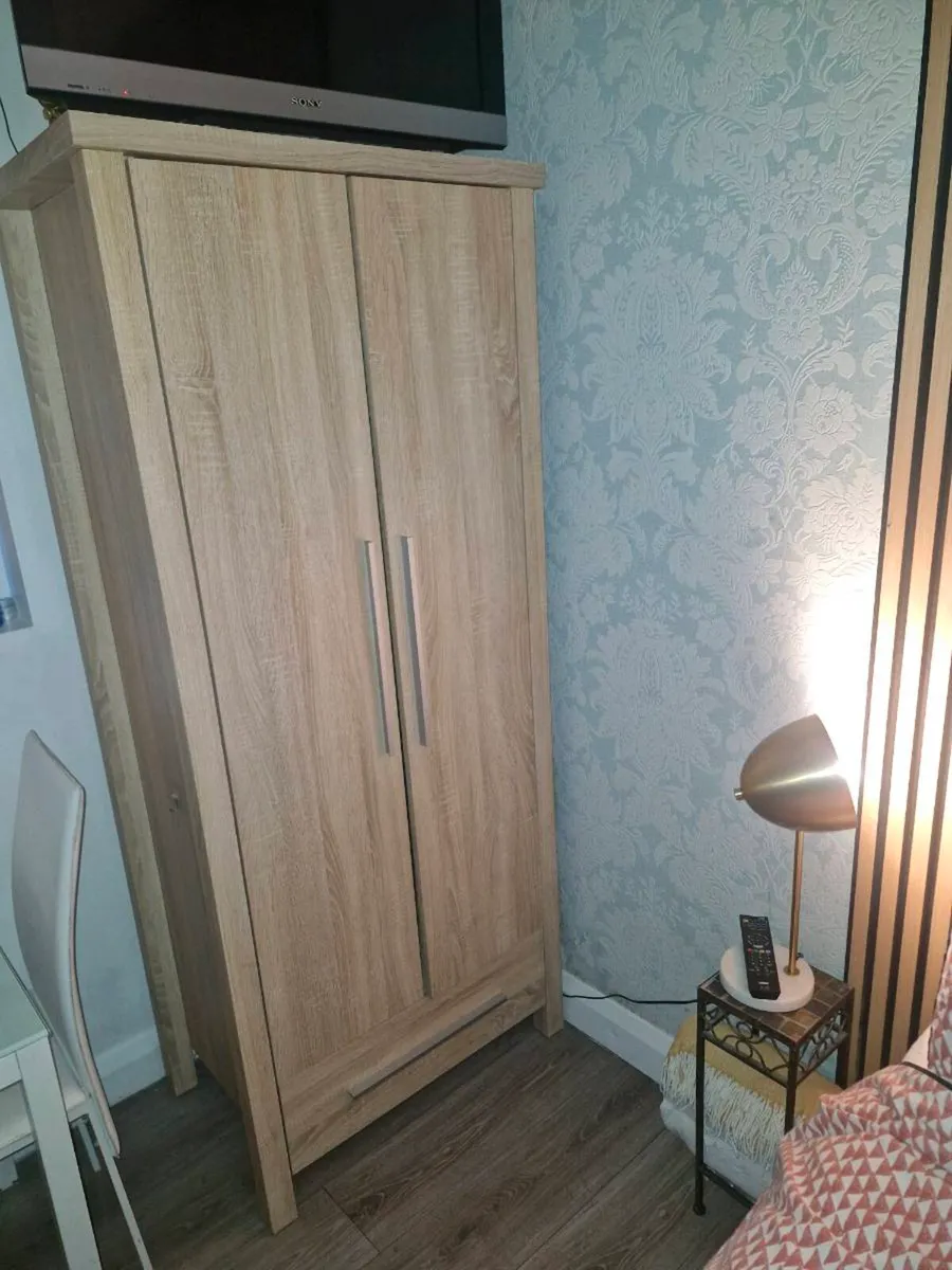 Wardrobe Woodies - Image 1