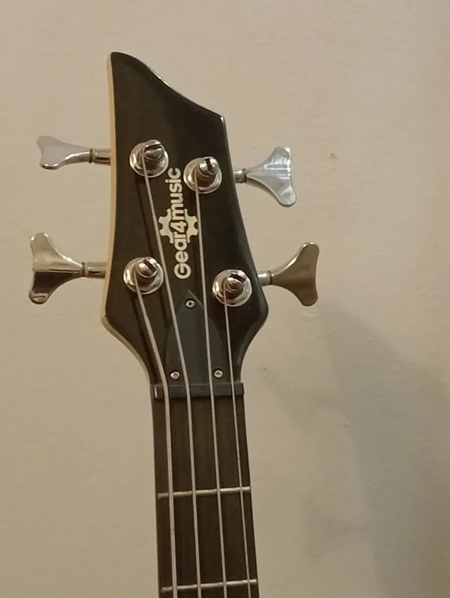 Gear4music 4-string electric bass guitar - Image 1