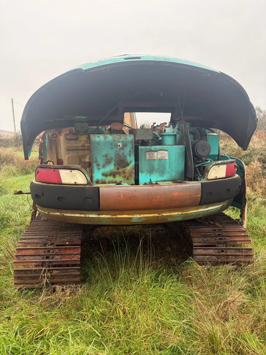 Kobelco sk60 due in Monday  for parts - Image 1
