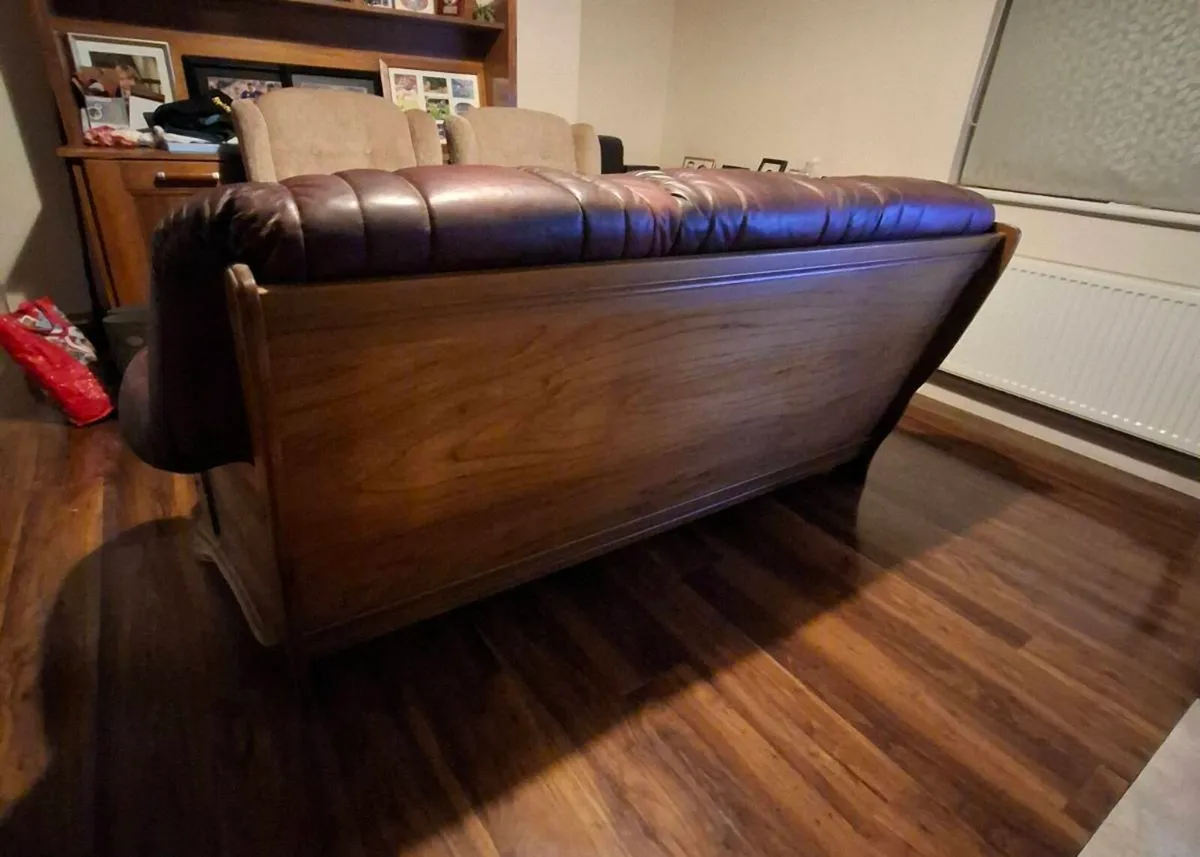 Leather couch with wooden frame - Image 3