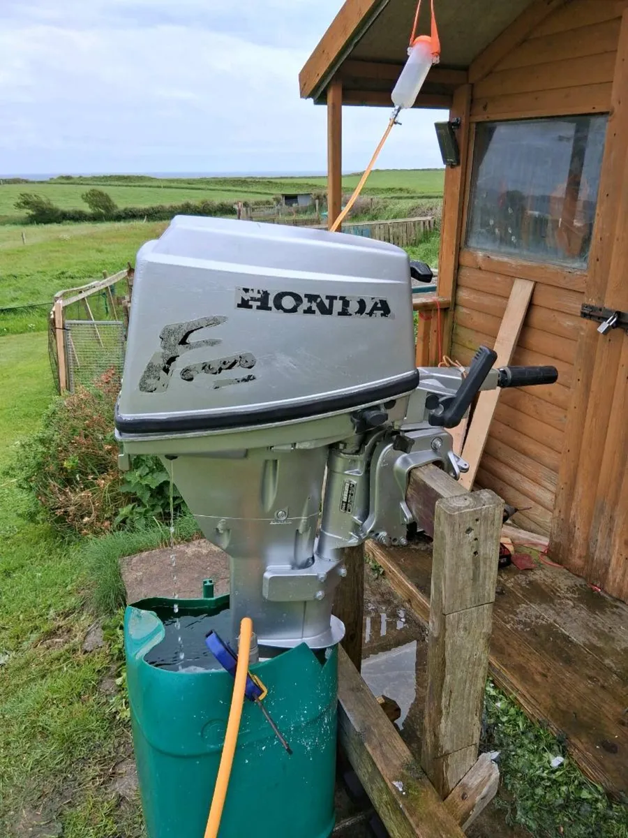 Honda 15hp 4 stroke outboard - Image 3