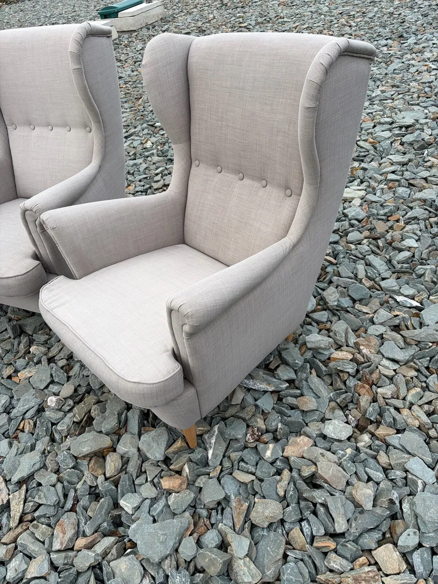 2x arm chairs for sale - Image 2