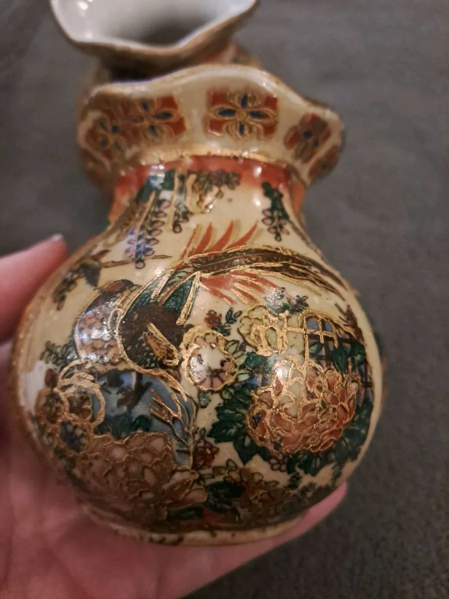 Pair of Hand-Painted Chinese Satsuma Style Vases - Image 4
