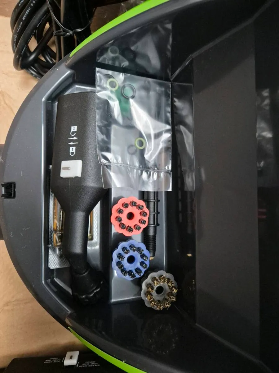 Steam Cleaner - Image 3