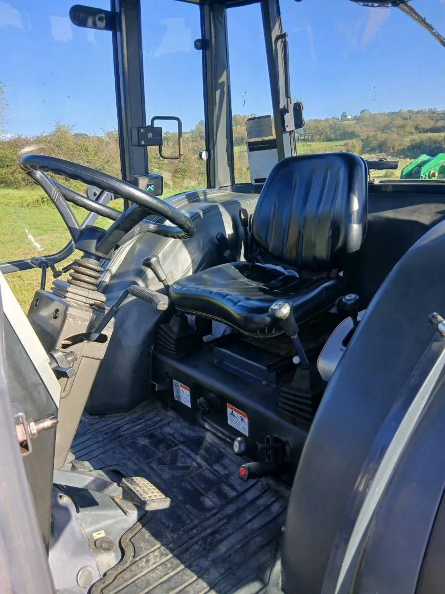 TYM 431 43 hp plus major 6300gr finishing mower - Image 4