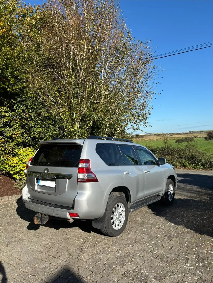 Toyota Landcruiser 3.0 D4D business class - Image 2