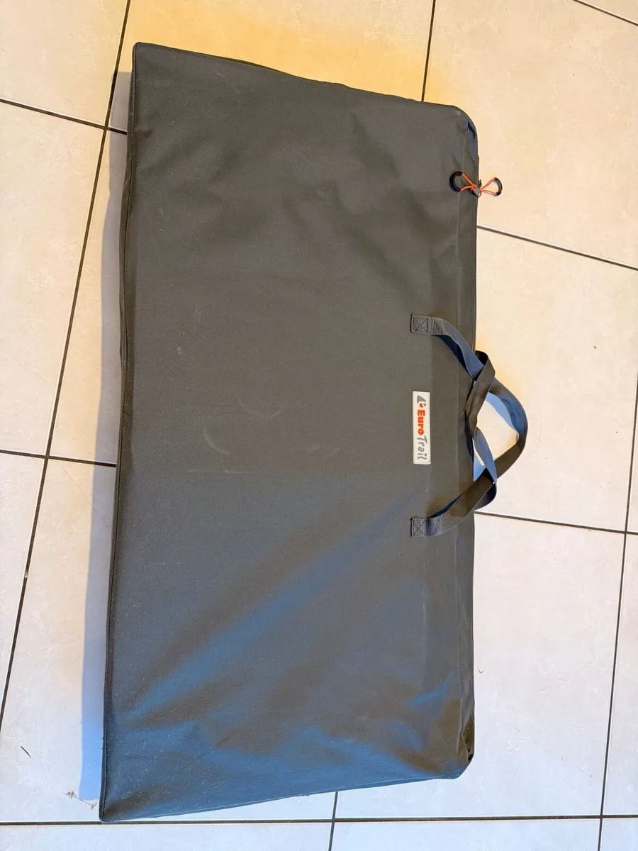 EuroTrail Folding Camping Kitchen - Image 3