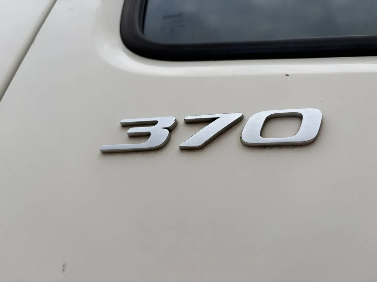 DAF CF370 HOOK LOADER 8X4 2015 - Image 4