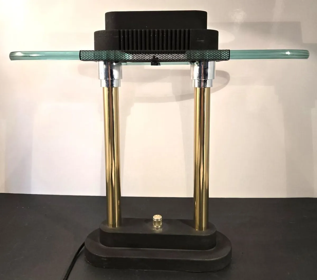 Pristine 1980s Postmodern Halogen Desk Lamp - Image 3