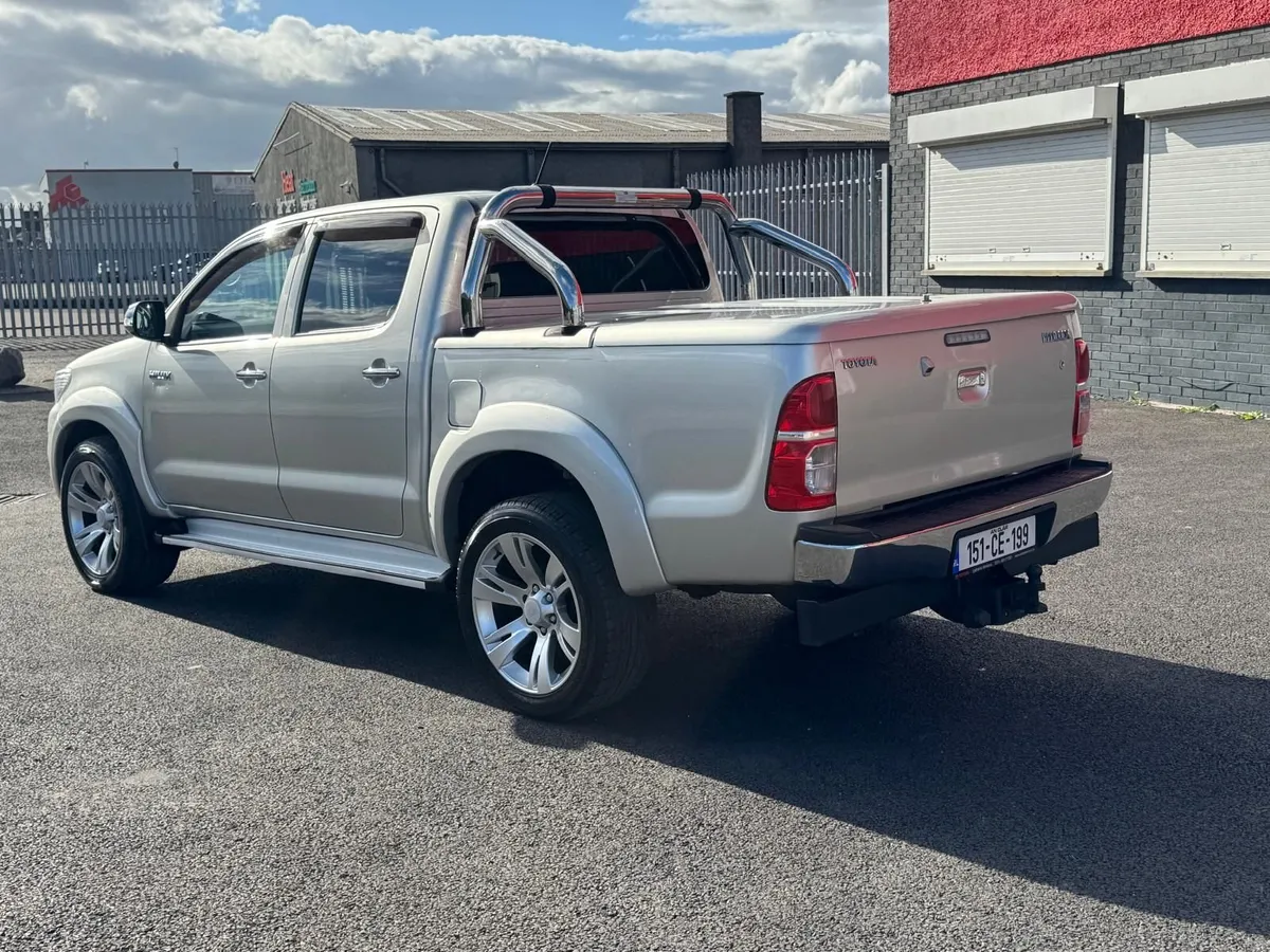 Toyota Hilux 2015 - Image 3