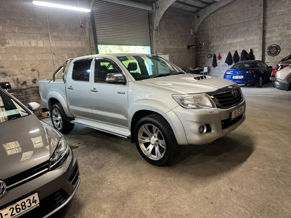 Toyota Hilux 2015 - Image 4