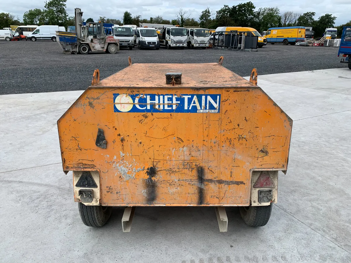 CHIEFTAIN FUEL BOWSER & PETROL ENGINE AUCTION - Image 4