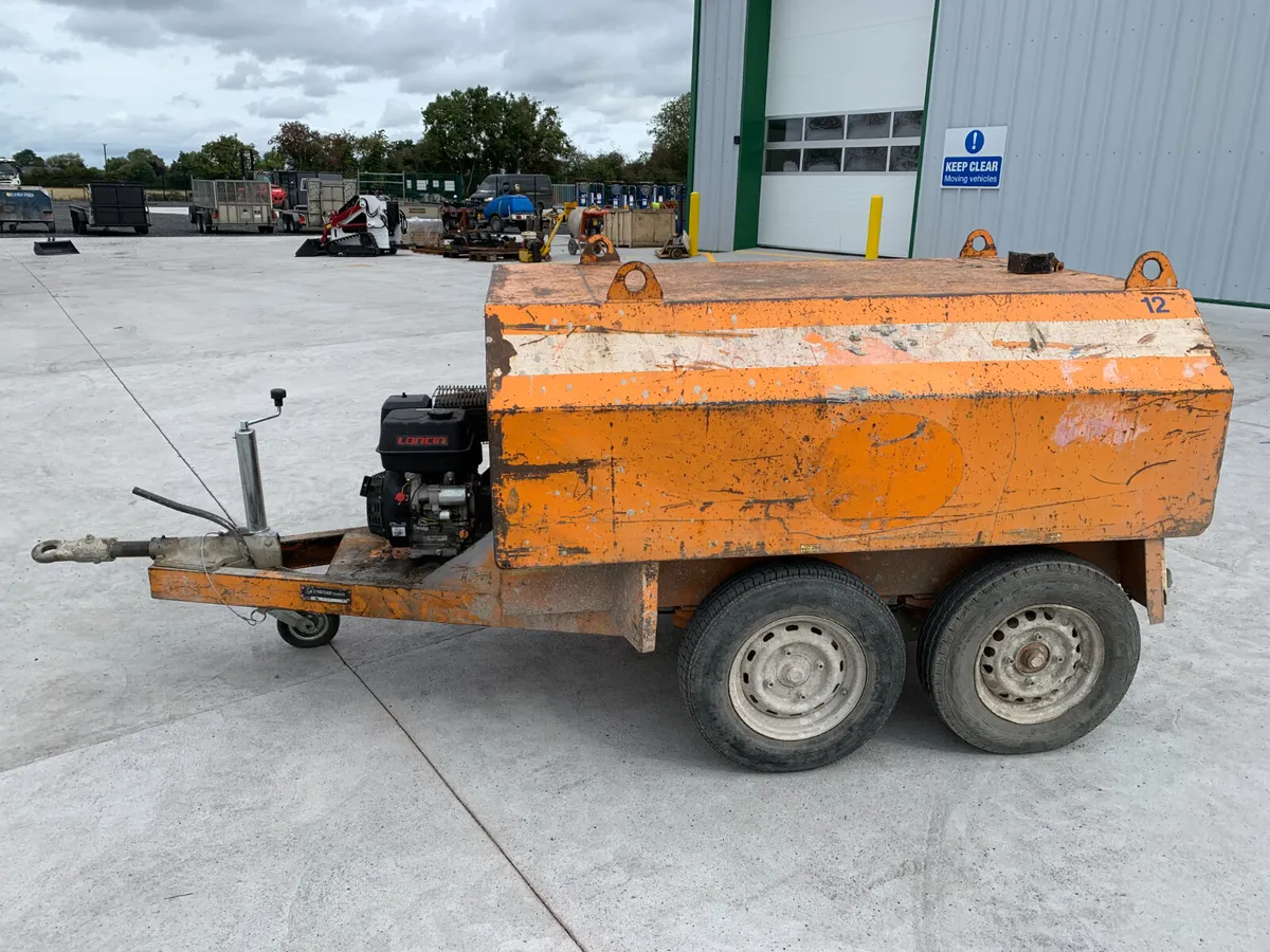 CHIEFTAIN FUEL BOWSER & PETROL ENGINE AUCTION - Image 2