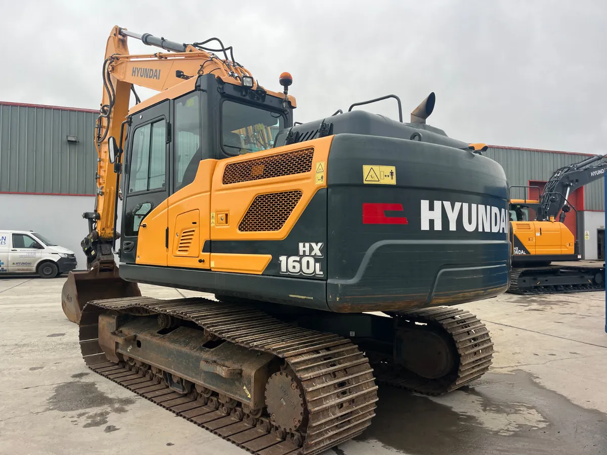 2021 Hyundai HX160L Excavator - Image 3