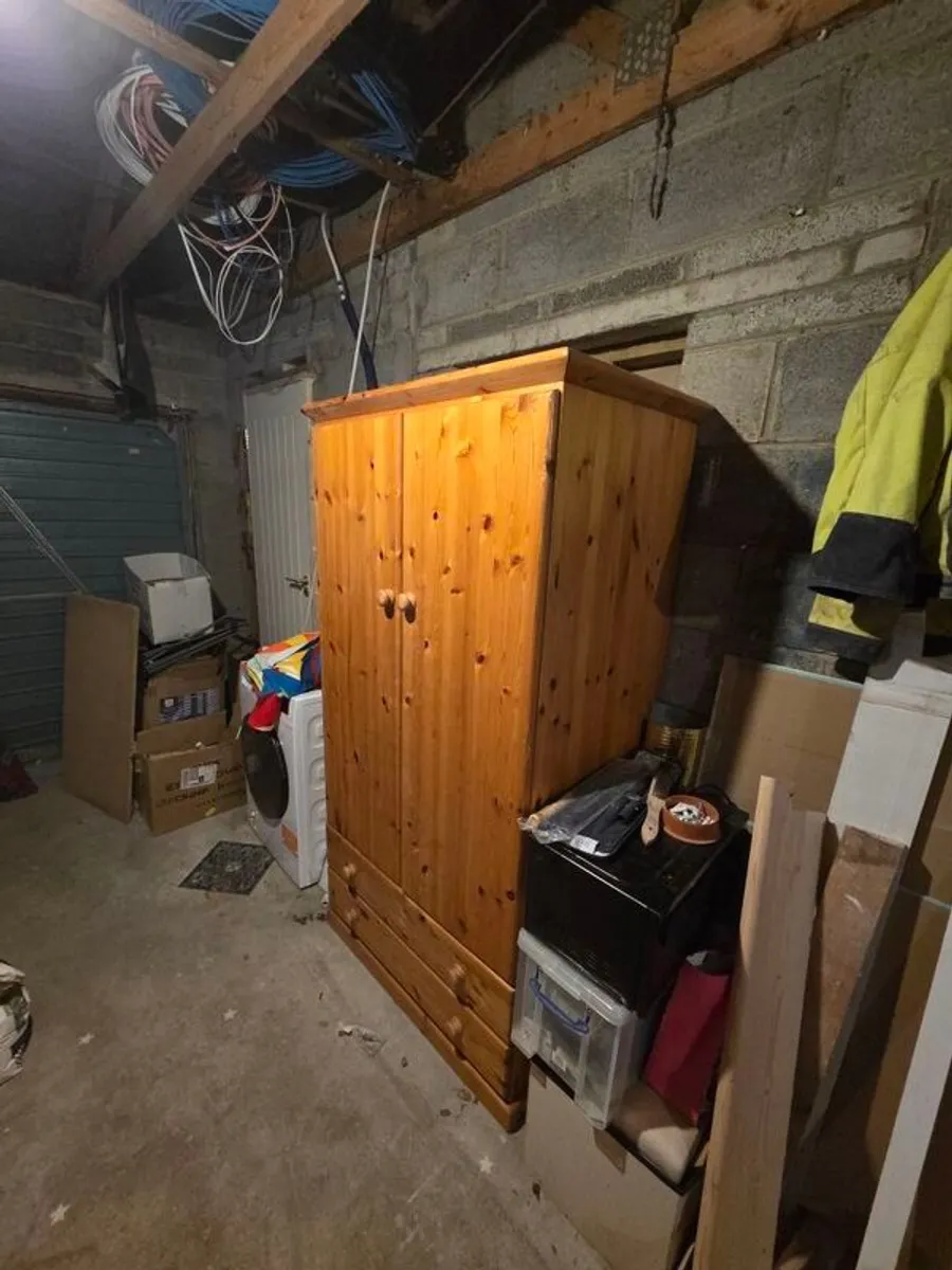 Wardrobe - Image 3