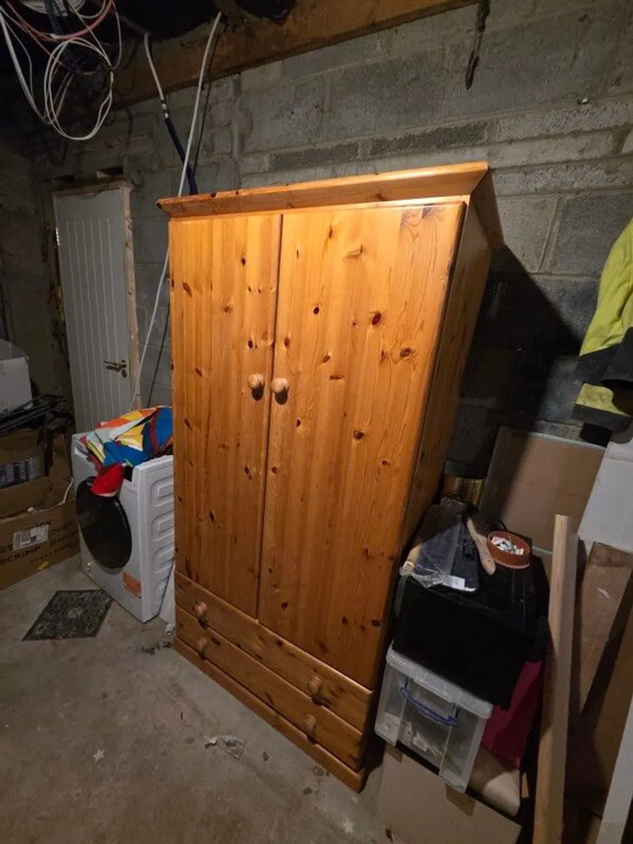 Wardrobe - Image 4