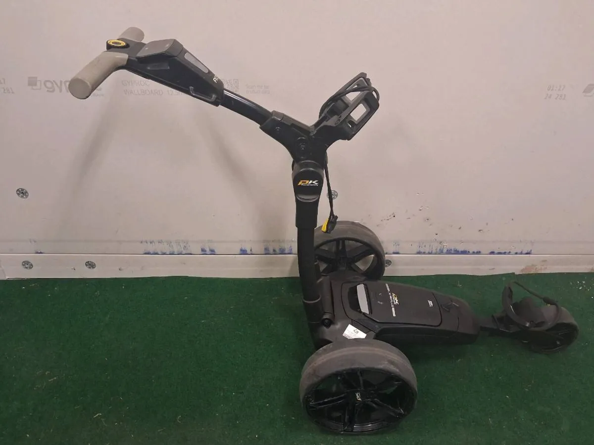 Powaddy FX3 in super condition at Golf Concepts - Image 3