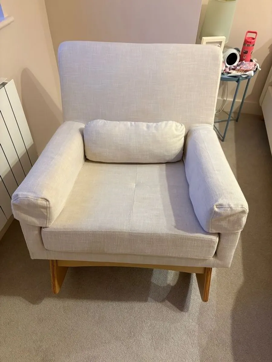 Rocking/Feeding Chair - Oak Legs - Image 4