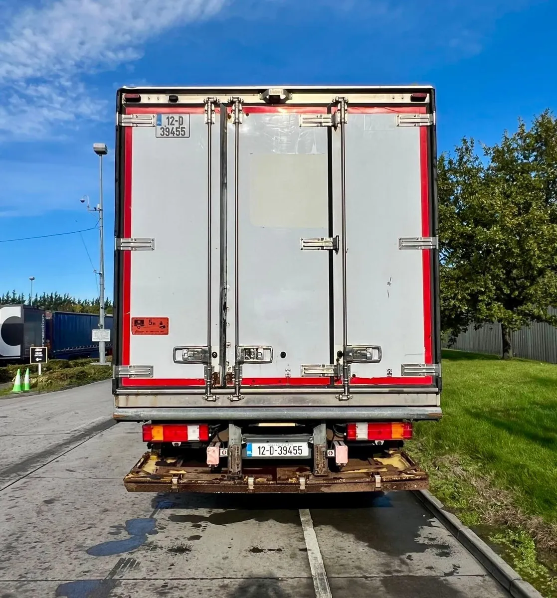 Mercedes Axor 1824 Fridge Unit - Image 3