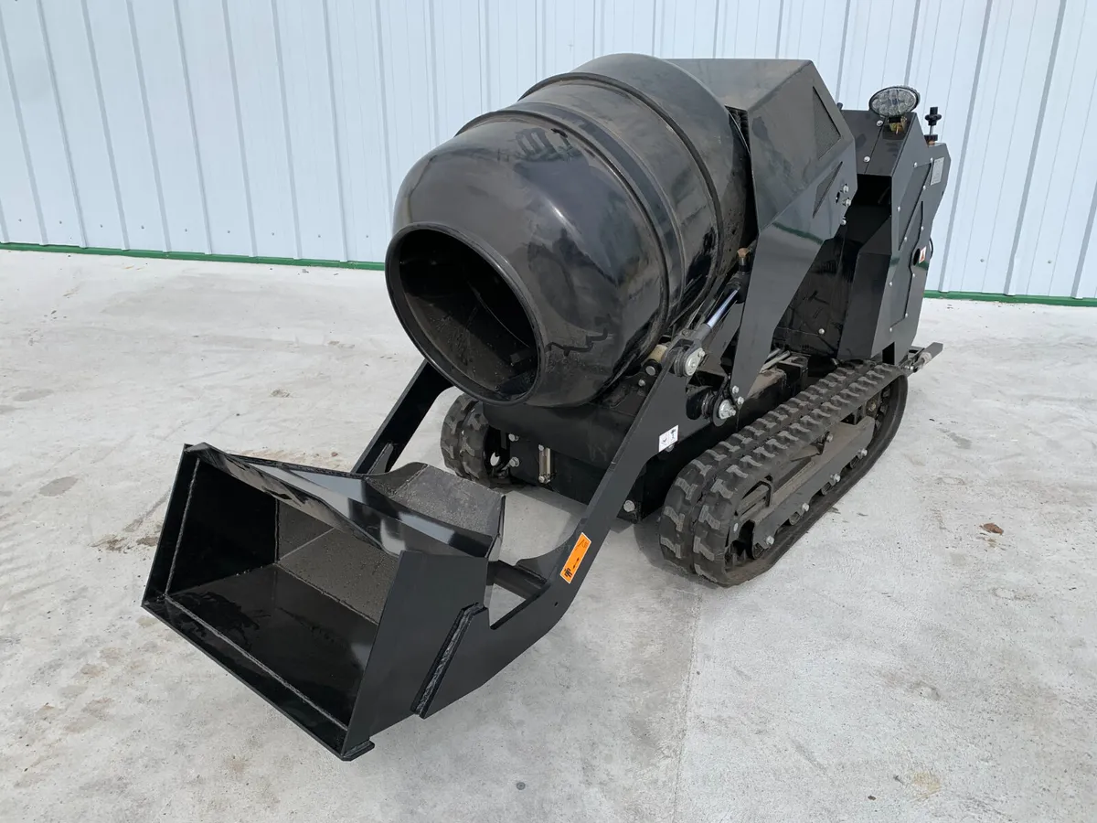 2026 CARTIWELL TRACKED CEMENT MIXER FOR AUCTION - Image 2