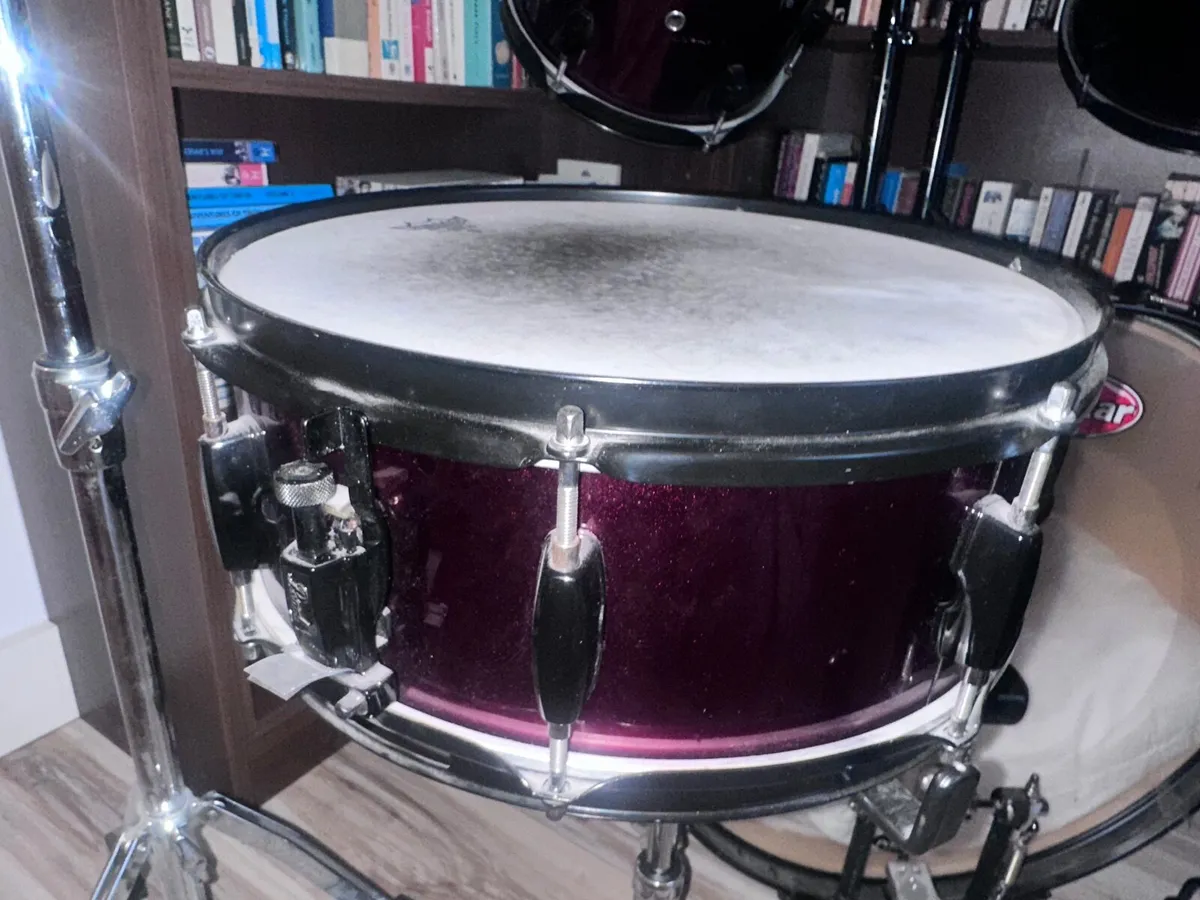Pearl Forum Series 5PC Drum Kit and SABIAN Hi Hat - Image 3