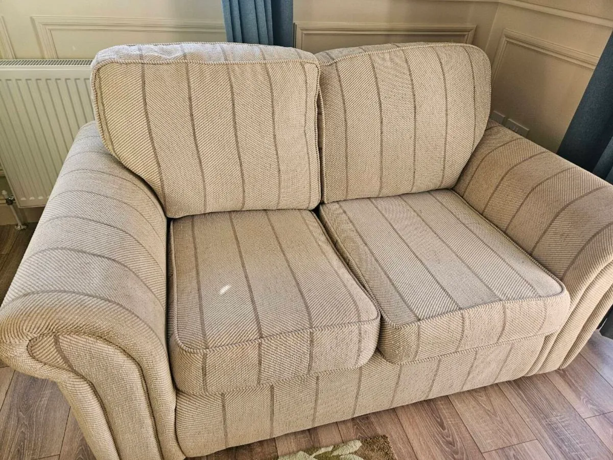 Couches - Image 2