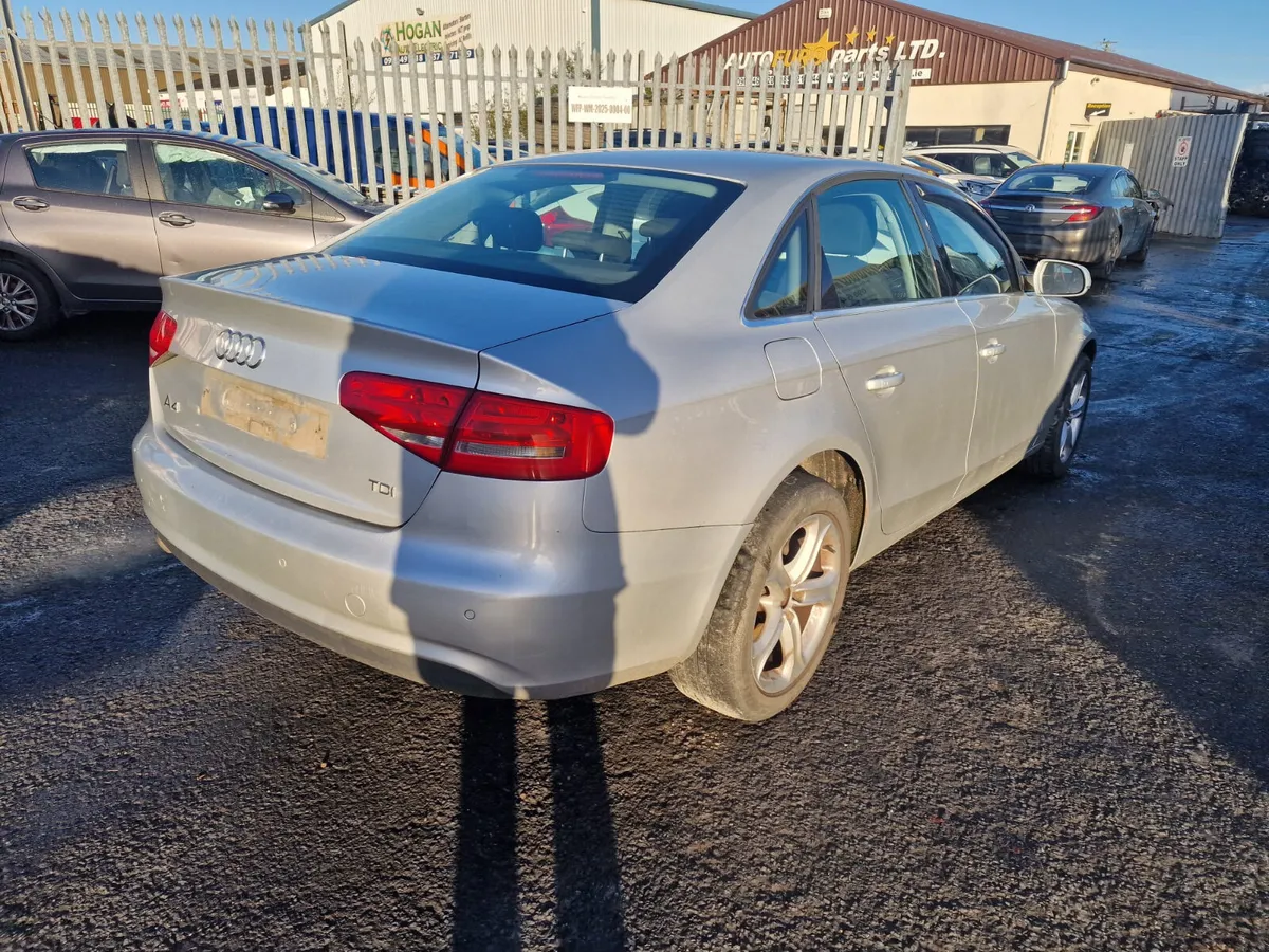 12 AUDI A4  2.0 TDI (CJC) FOR BREAKING - Image 3