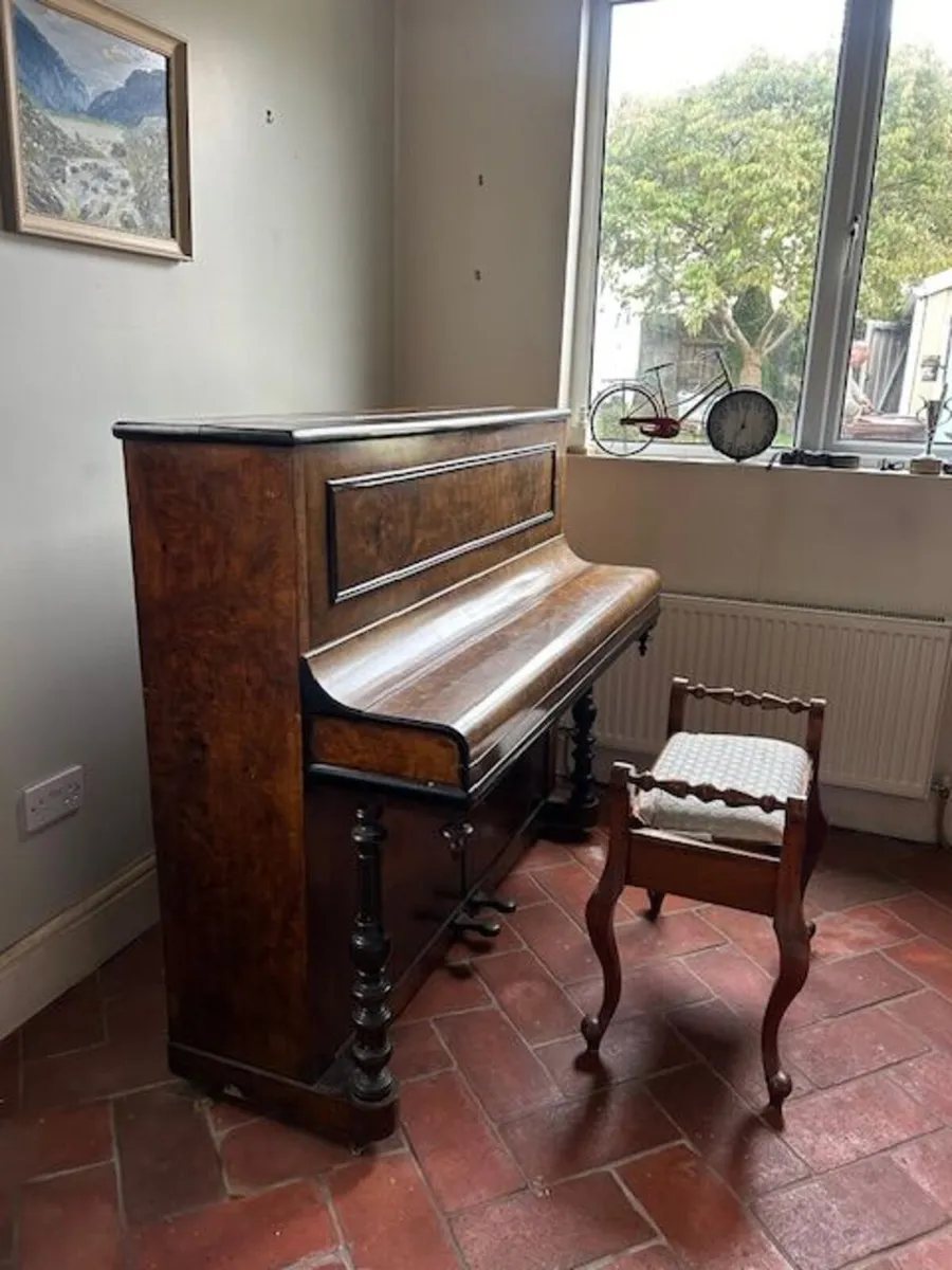 Piano - Image 1