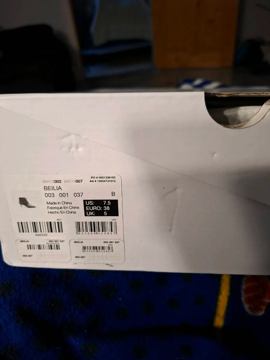 Shoes - Image 4