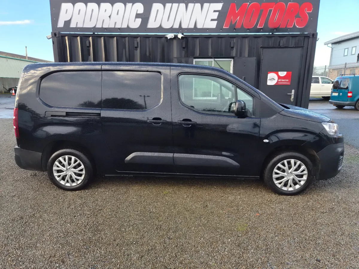 222 Citroen Berlingo High Spec - Image 3
