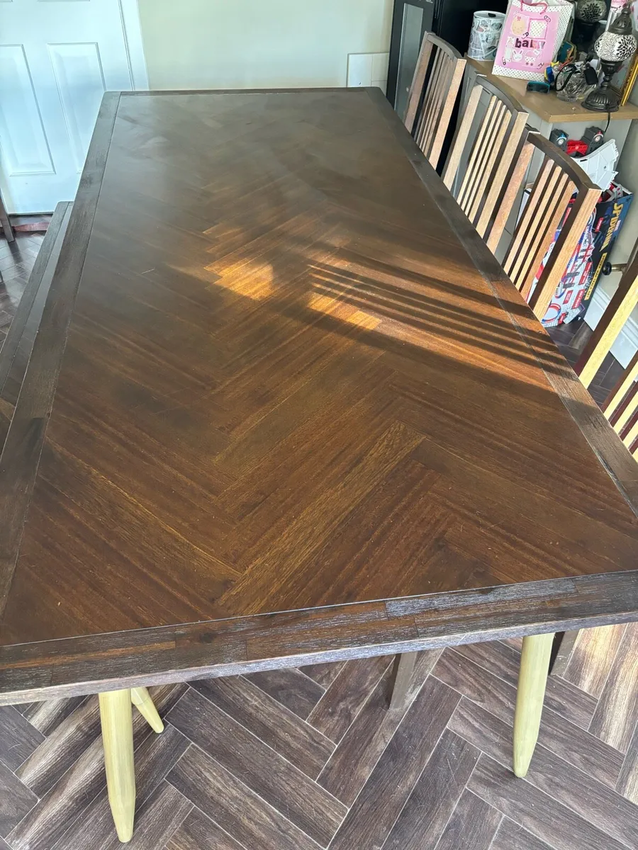 Dining table - Image 2