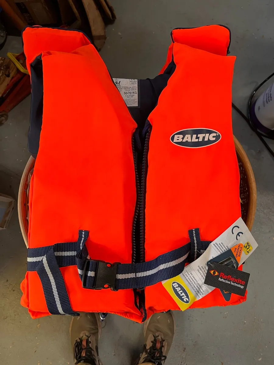 Life jackets - Image 1
