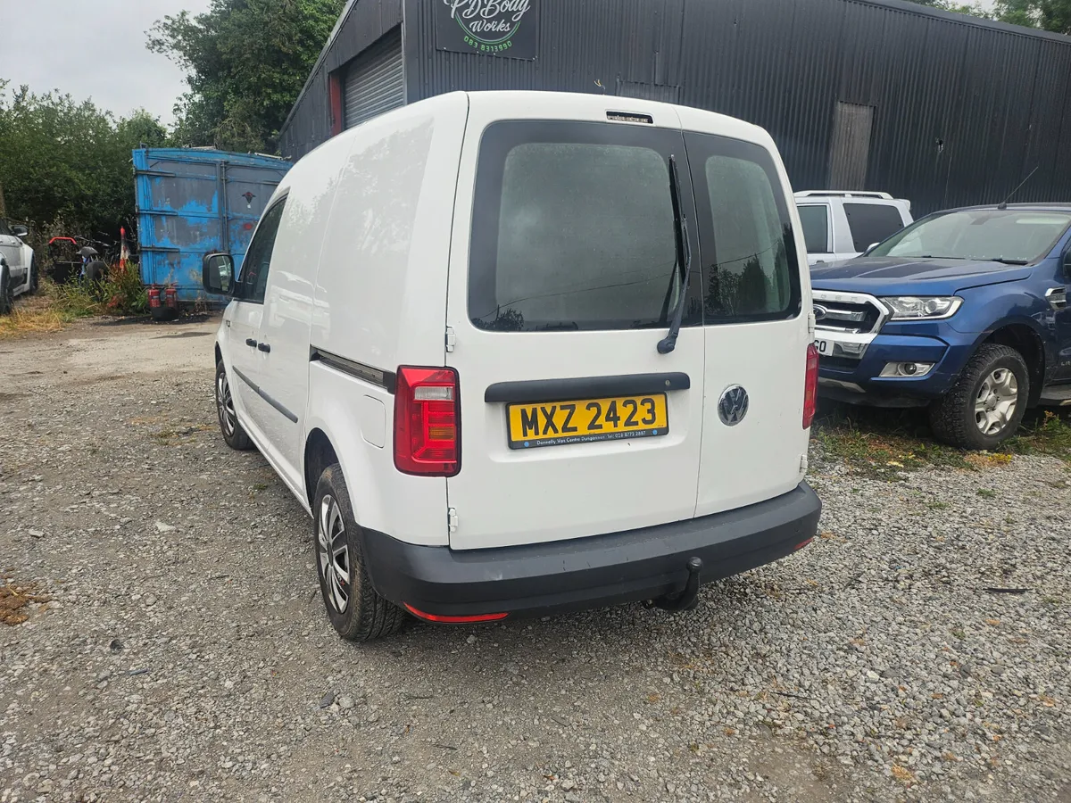 Volkswagen Caddy 2018 - Image 2