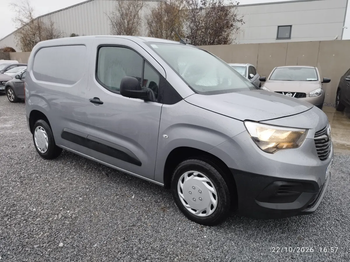 2020 Vauxhall Combo 1.5 cdti 2000 limited - Image 3