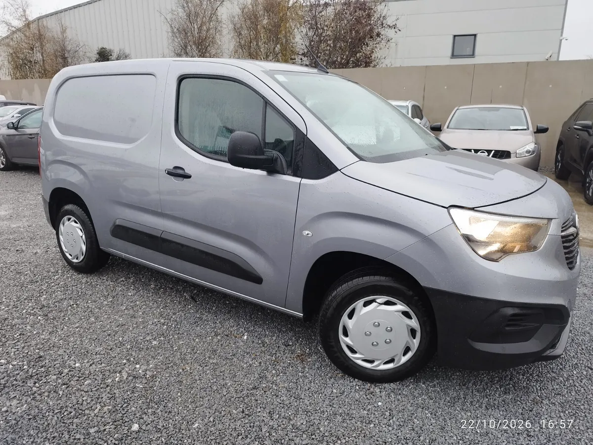 2020 Vauxhall Combo 1.5 cdti 2000 limited - Image 2