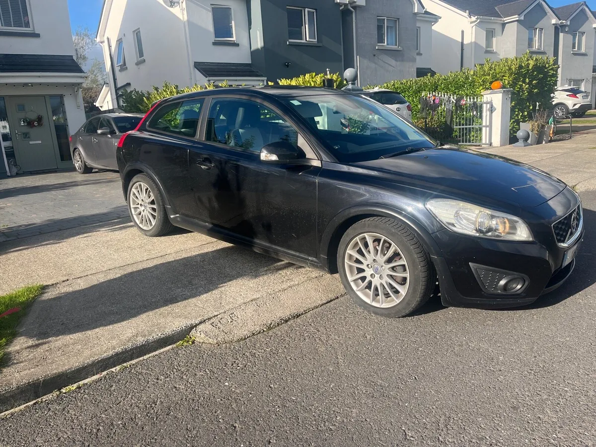 VOLVO C30 - Image 2