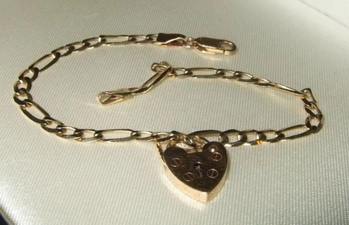Vintage 9ct Gold 'Jailers' Bracelet - Image 1