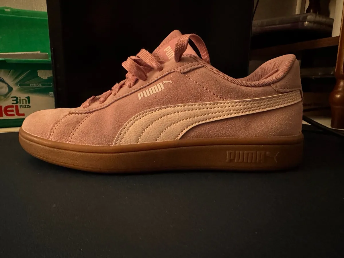 Women’s Puma Shoes - Image 1